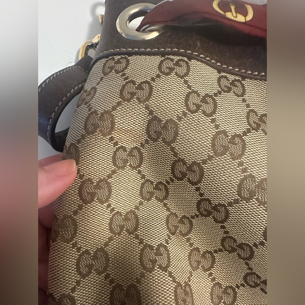 GUCCI VINTAGE POSITANO MONOGRAMMED LEATHER TOTE - Picture 4 of 10